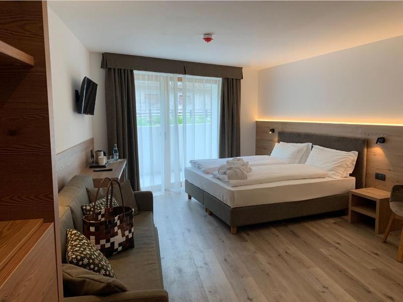 Superior Double Room image 1