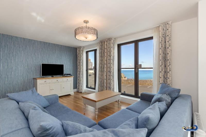 Apartment 8 Waterstone House - Luxury Apartment Sea Views Pet Friendly - image 26