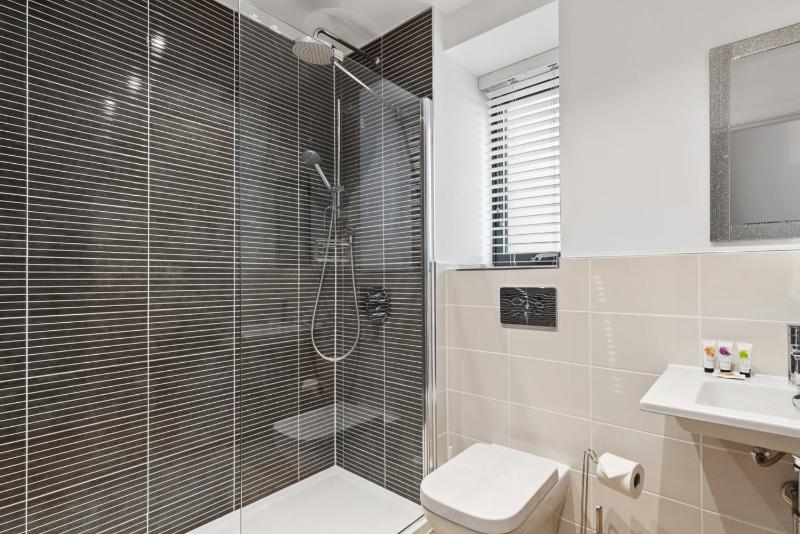 Apartment 8 Waterstone House - Luxury Apartment Sea Views Pet Friendly - image 21