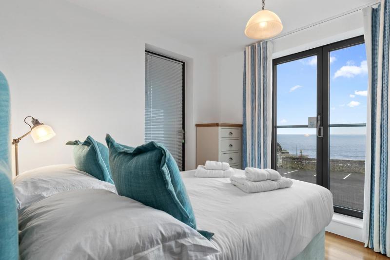 Apartment 8 Waterstone House - Luxury Apartment Sea Views Pet Friendly - image 19