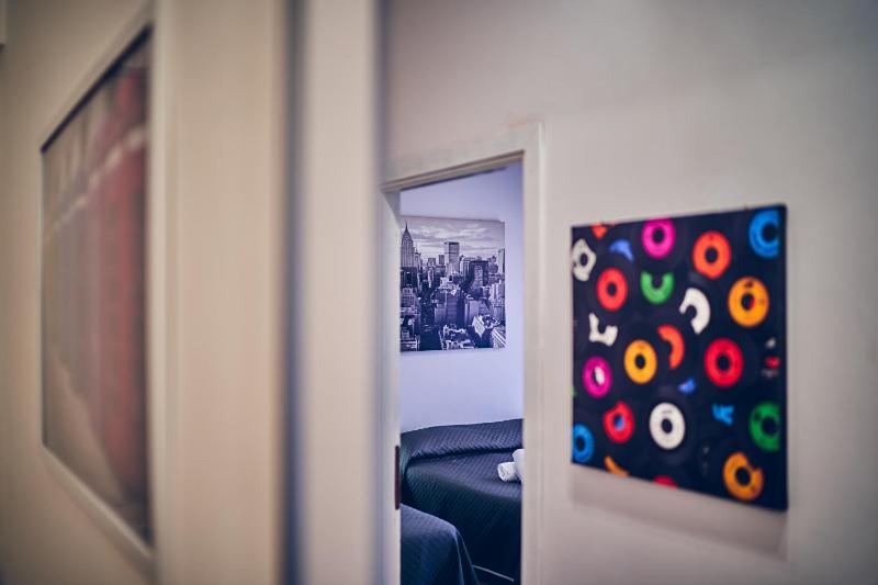 Travelershome 7Metri Ciampino GuestHouse - image 15