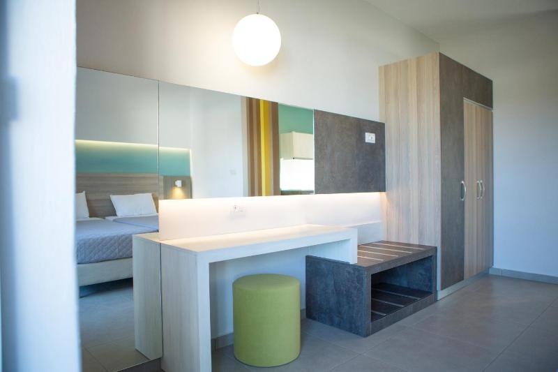 Gelli Apartments - image 5