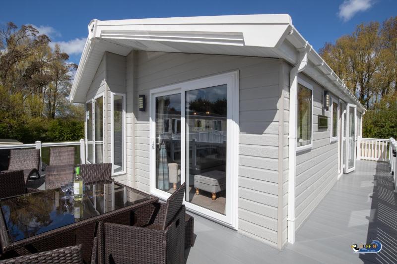St Mary's View - Luxury Lodge Short Walk to Beach Parking - image 20