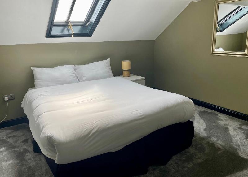 The Wrens Hotel - image 20