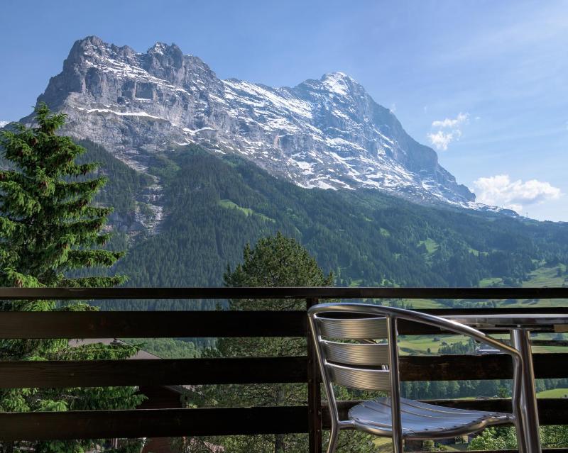 Double Room with Balcony and Eigerview image 2