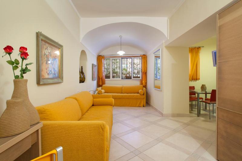 Studio (3 Adults) image 1