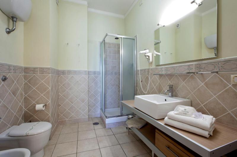 Superior One-Bedroom Apartment with Sea View image 3