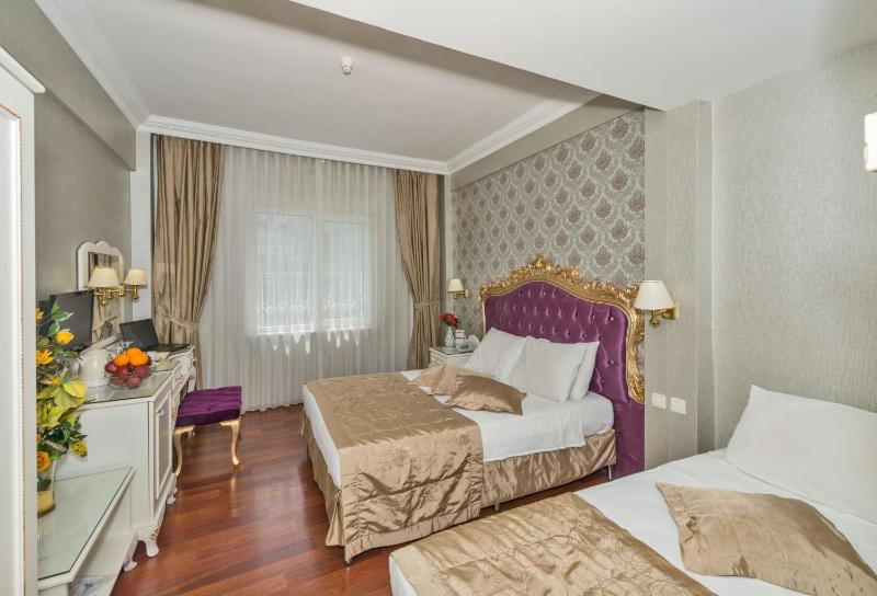 Twin Room image 1