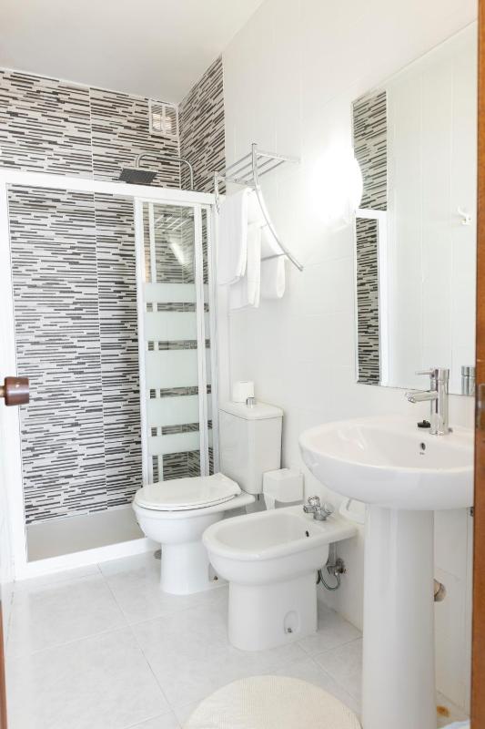 Apartamentos Miramar Playa - image 10