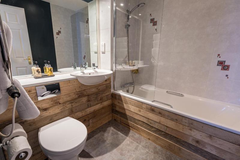 Superior Double Room image 4