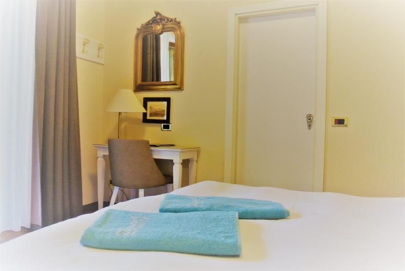 Double or Twin Room with Balcony image 2