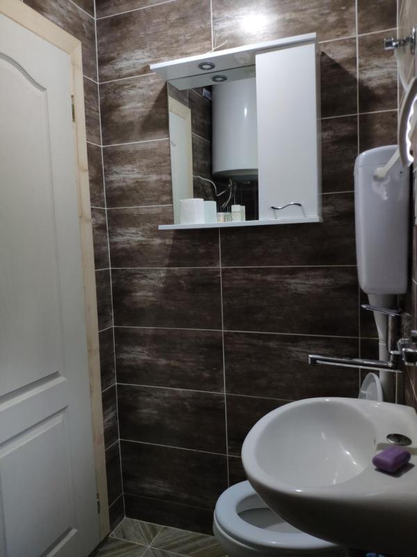Triple Room with Private Bathroom image 2