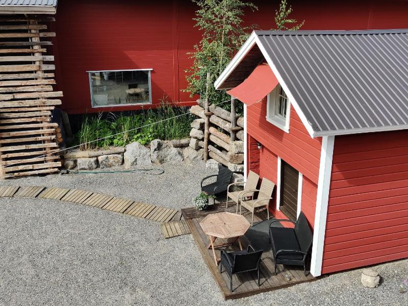 One-Bedroom Cottage image 4