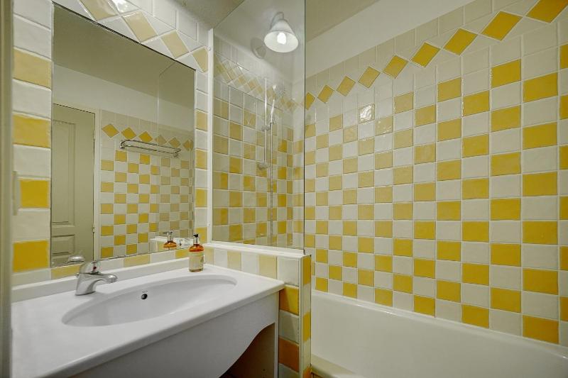 Upstays - 2 Rooms - Renovated - Pool - A C - image 8