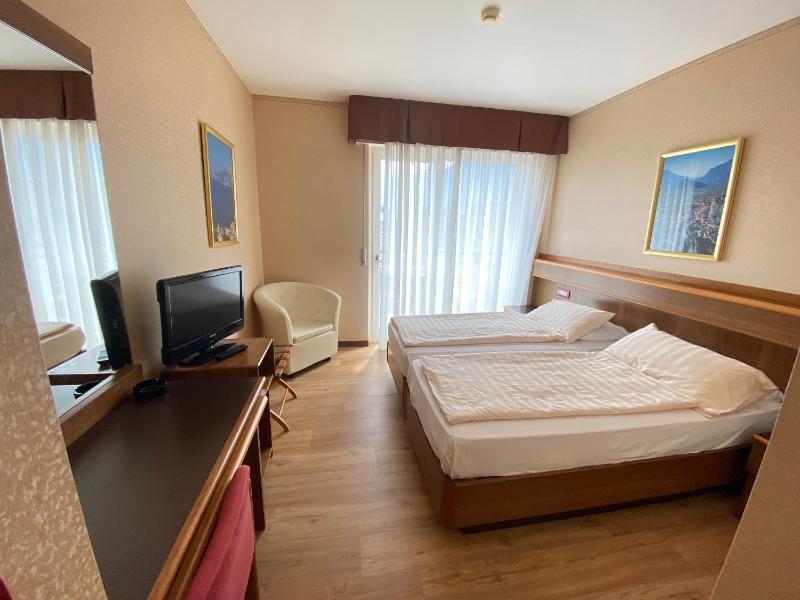 Comfort Double or Twin Room image 1