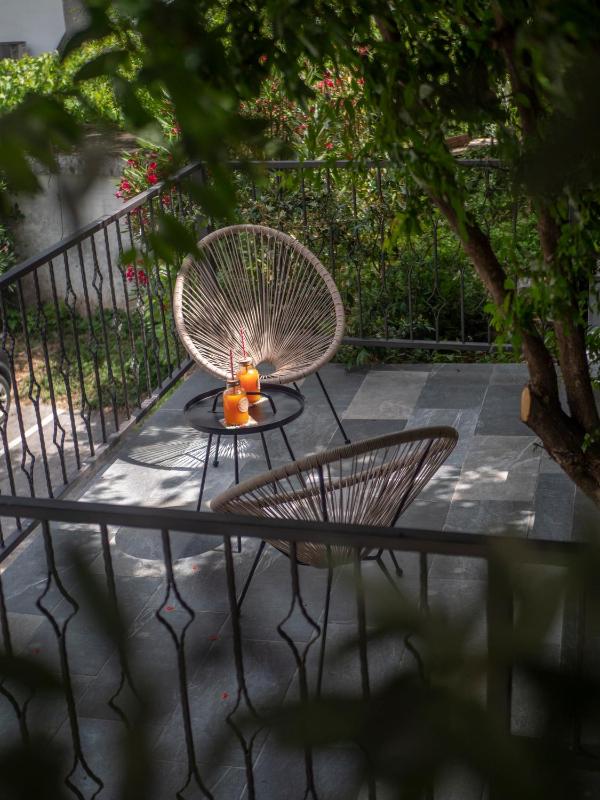 Apartment with Terrace image 4