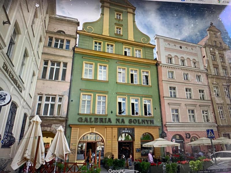 Elegant 2BR Amazing Old Town Views Plac Solny Walk to Rynek! Amenities - image 11