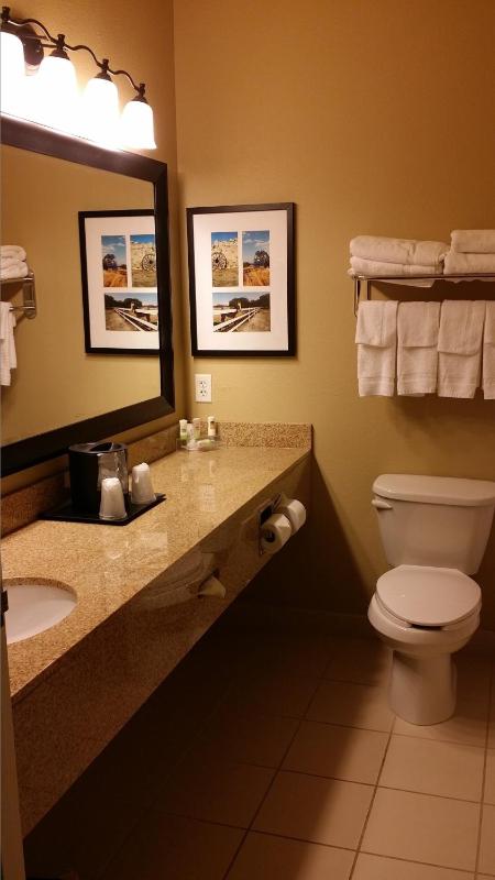 Executive King Room image 3