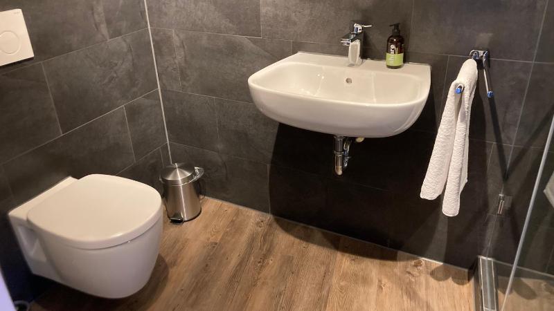 Standard Single Room image 4