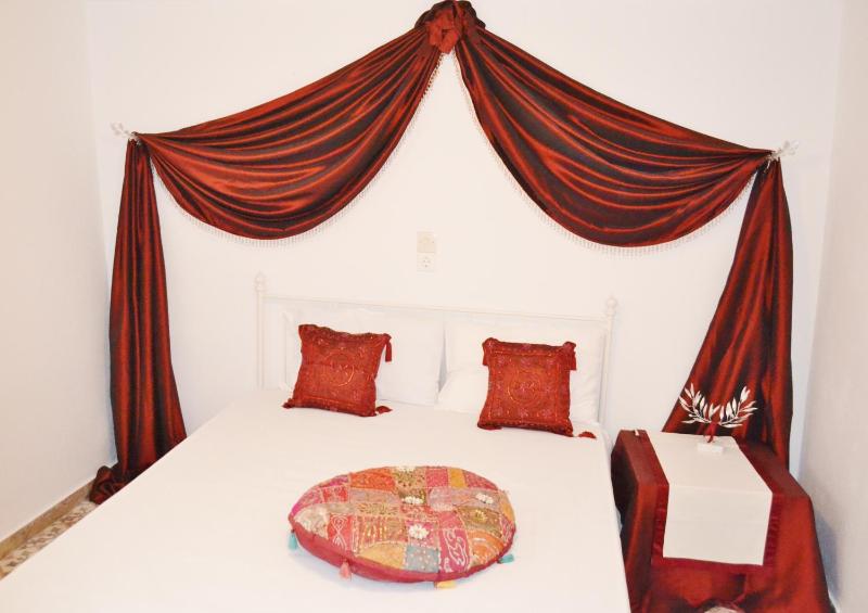 Two-Bedroom House image 3