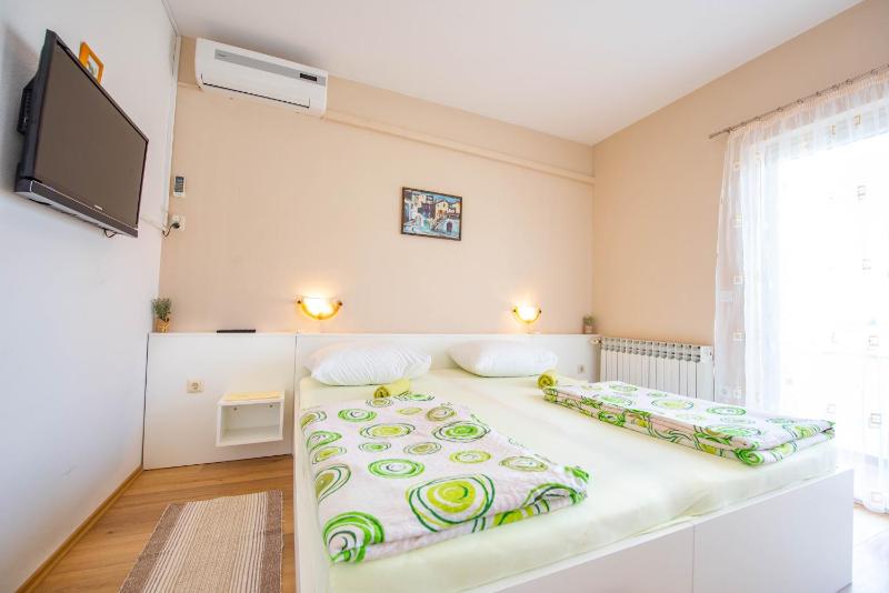 Apartment with Balcony image 2