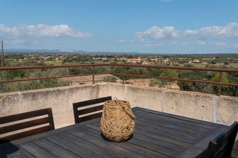 Two-Bedroom Apartment with Garden View image 4
