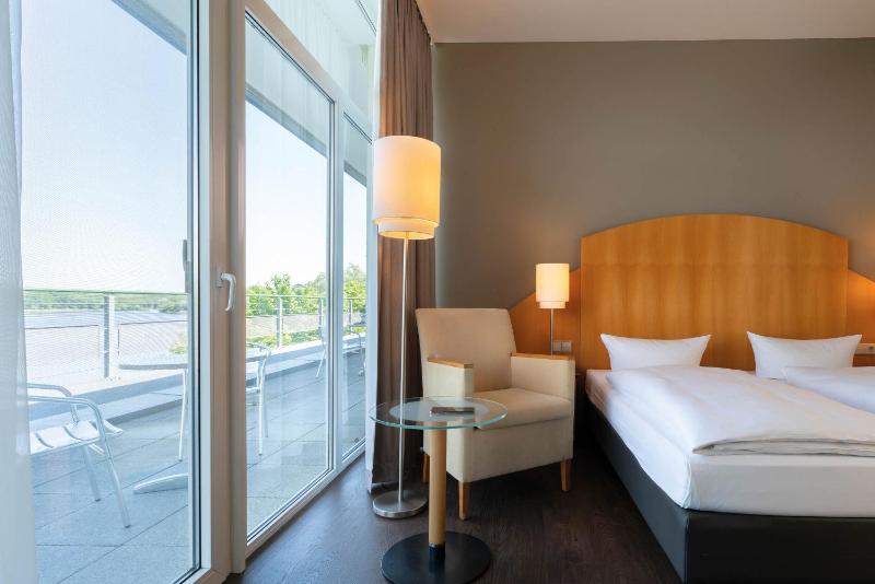 Superior Plus Room image 2