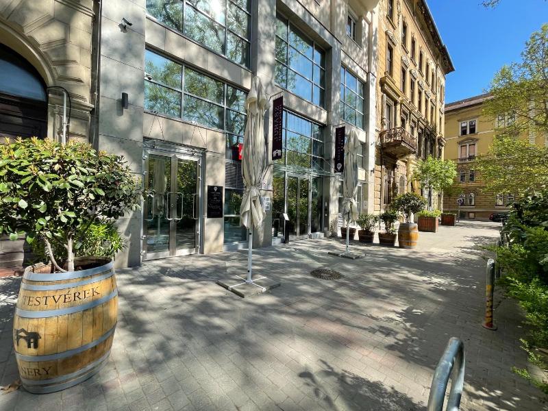 Smart Hotel Budapest - image 11