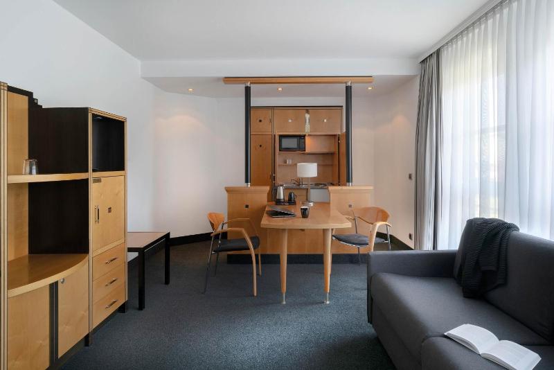Family Room image 2