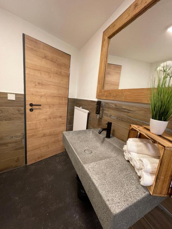 Quadruple Room image 3