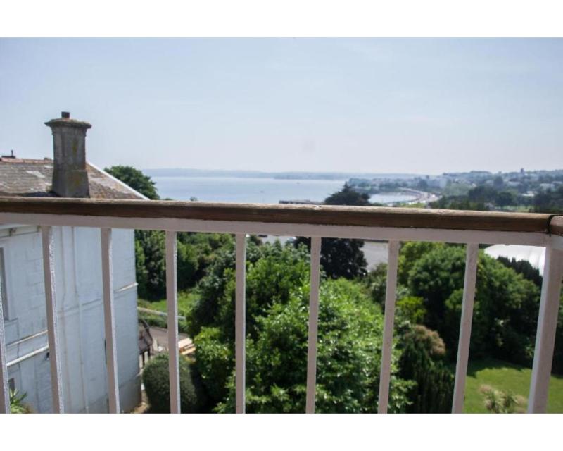 Quadruple Room with Sea View image 2
