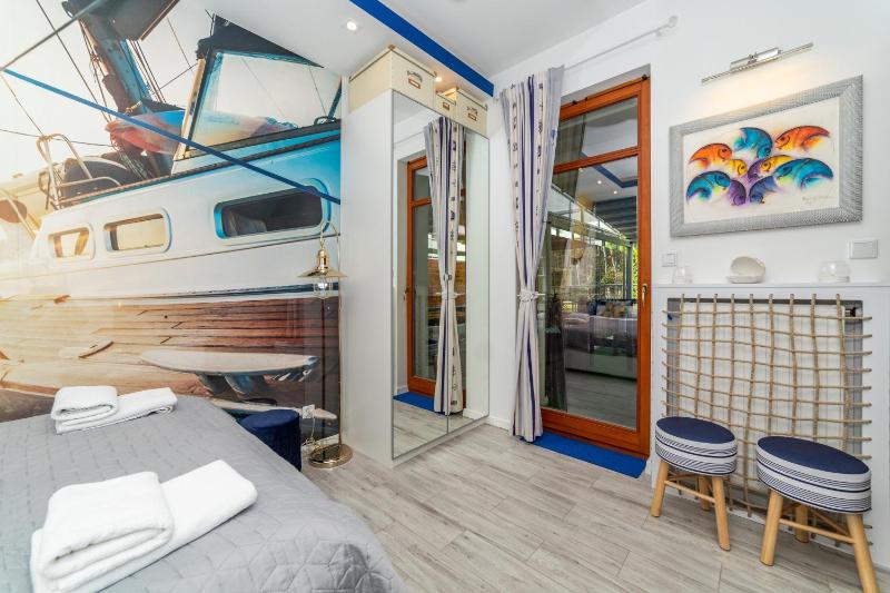 Luxury Yacht z tarasem - Neptun Park Jelitkowo by OneApartments - image 8