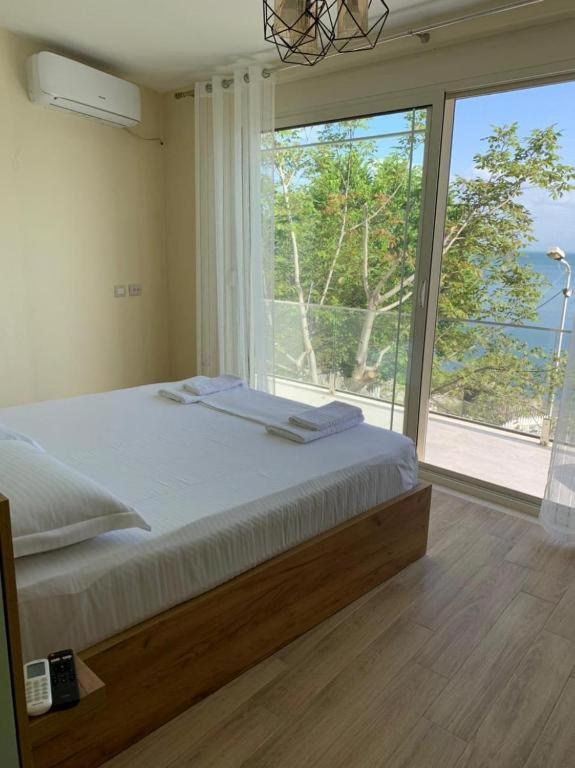One-Bedroom Villa image 2