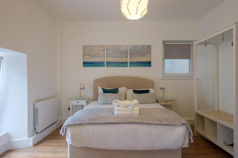 The Eyre Square Townhouse - image 16