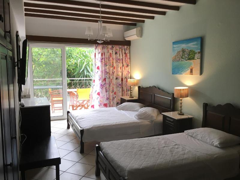 One-Bedroom Apartment (3 Adults) image 2