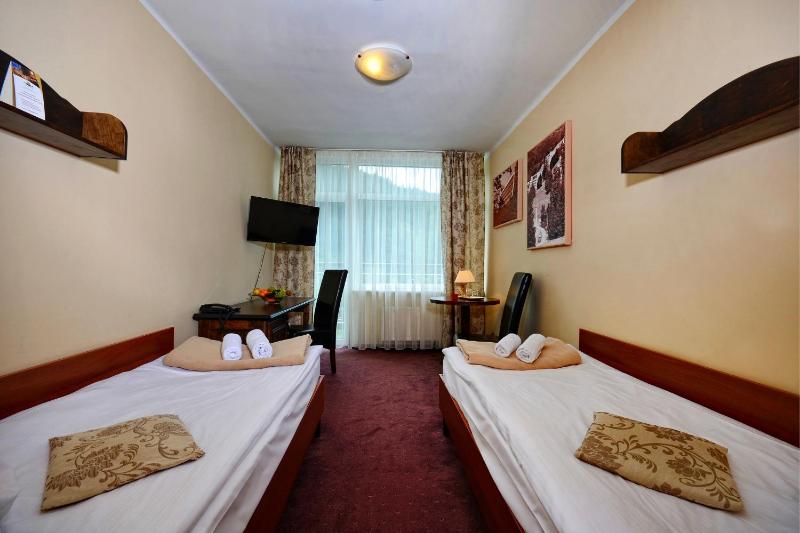 Standard Double or Twin Room image 2