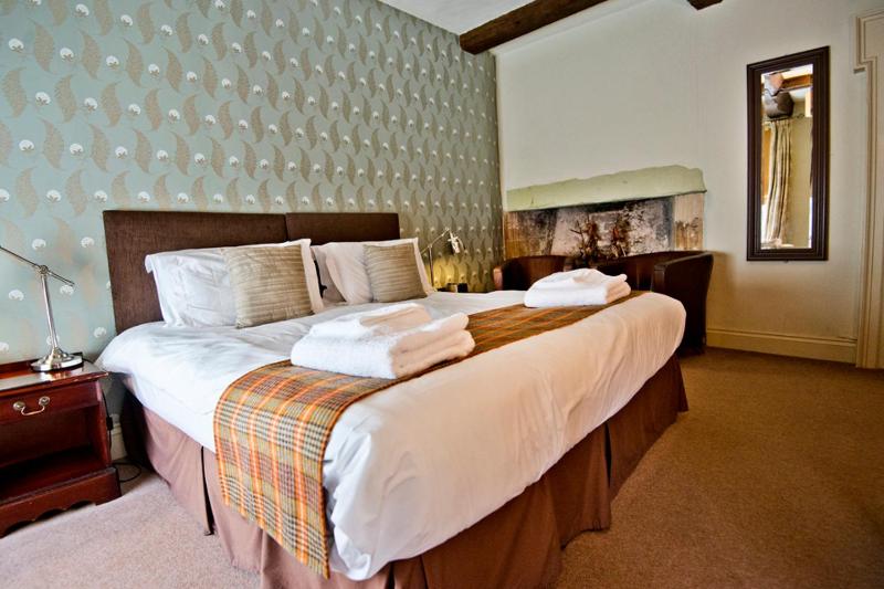 Superior Double Room image 4
