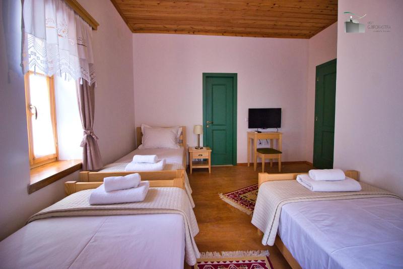 Triple Room image 3