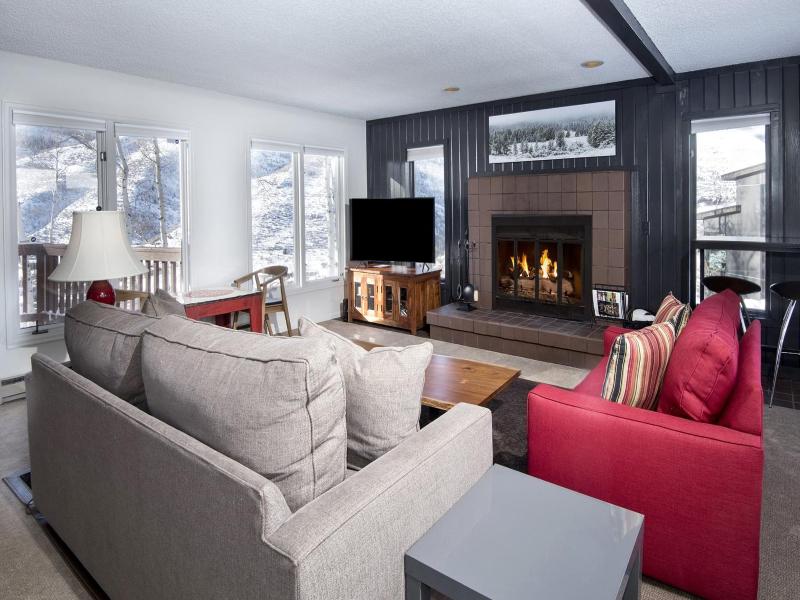Four-Bedroom Holiday Home image 3