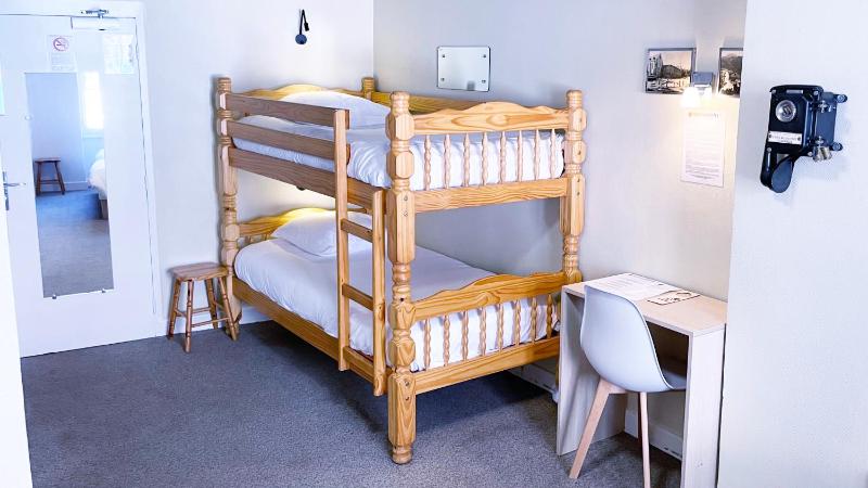 Superior Family Room image 2