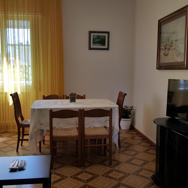 Appartamento 3 camere con vista sul mare e parcheggio - image 7
