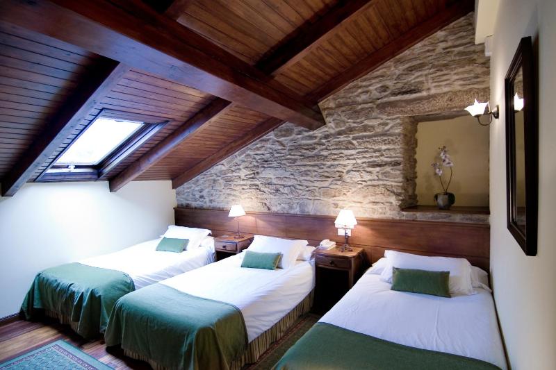 Double or Twin Room image 4