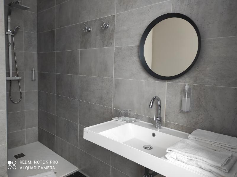Cosy Double or Twin Room image 4