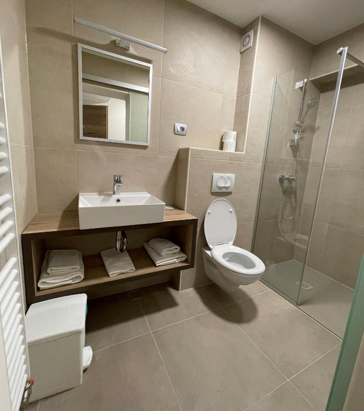 Triple Room image 4