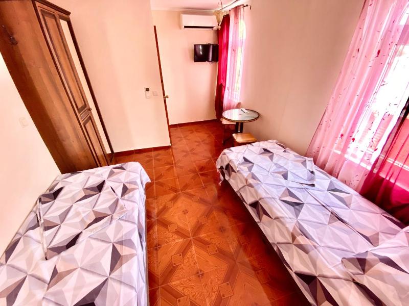 Budget Twin Room image 1