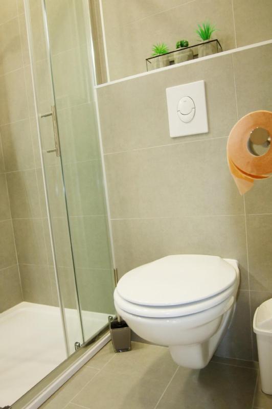 One Bedroom Apartment with Balcony and Sea View image 4