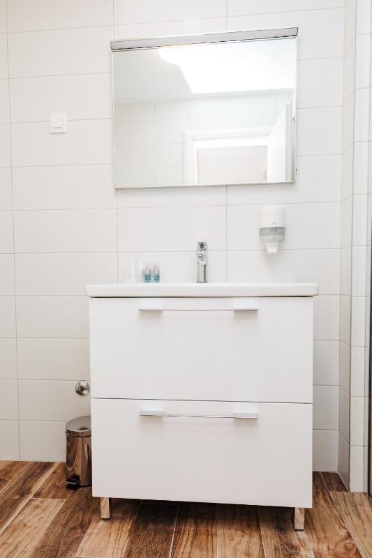 Double or Twin Room image 3