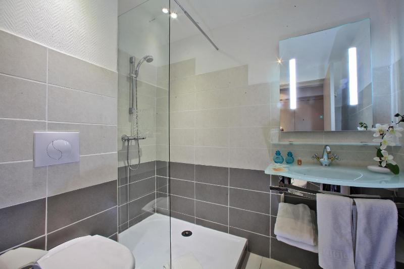 Triple Room image 2