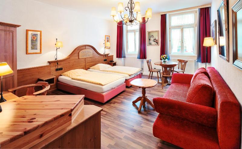 Comfort Twin Room image 1