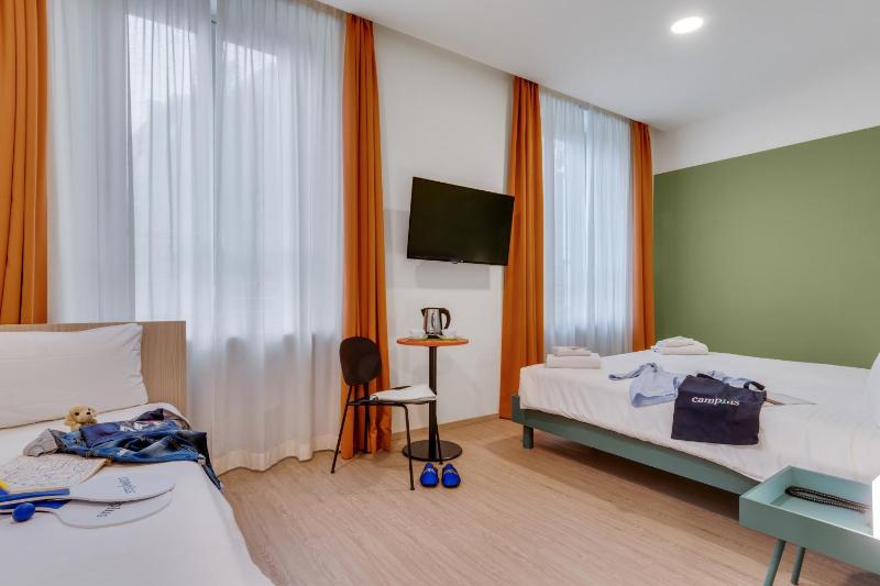 Triple Room image 4